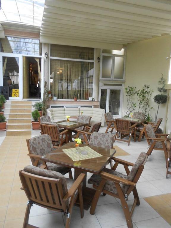 Gala-Garden Hotel Bitola Buitenkant foto
