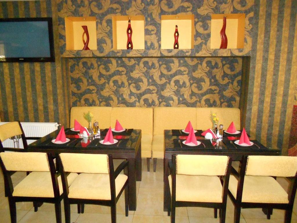 Gala-Garden Hotel Bitola Buitenkant foto